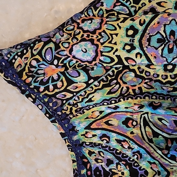 NWT Victoria Secret romper with adjustable straps, pockets & elastic waist - Picture 3 of 6